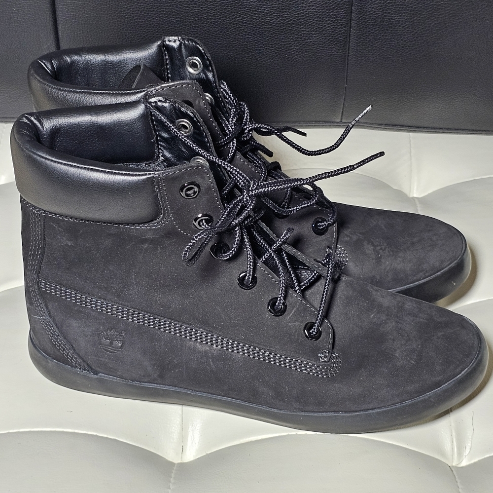 Black Timberlands Size 9.5 women